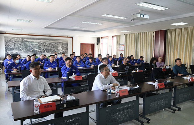 b0a2d6bff2039ccbfa0256398d7d131(1).jpg b0a2d6bff2039ccbfa0256398d7d131(1).jpg